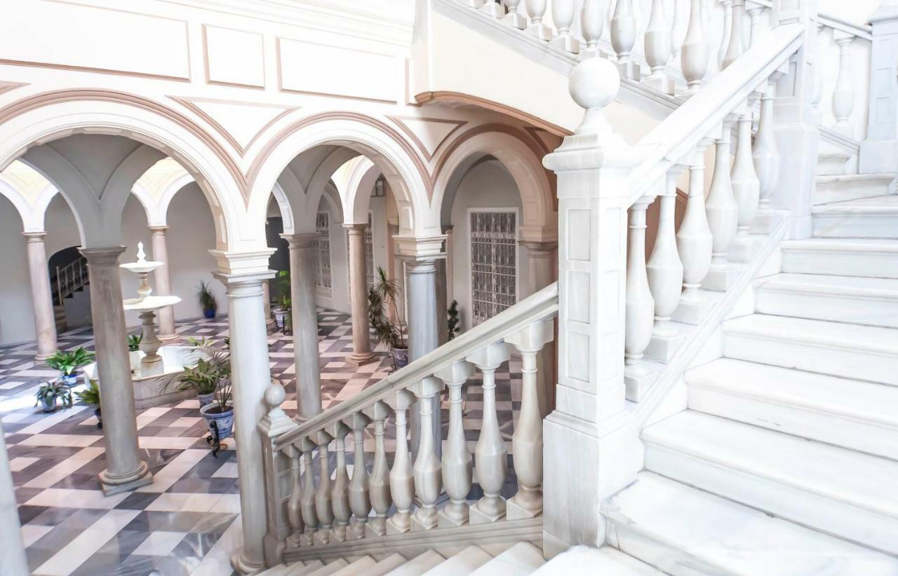 Pajaritos Palace By Valcambre