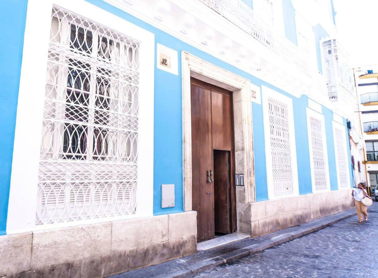 Pajaritos Palace By Valcambre * Séville